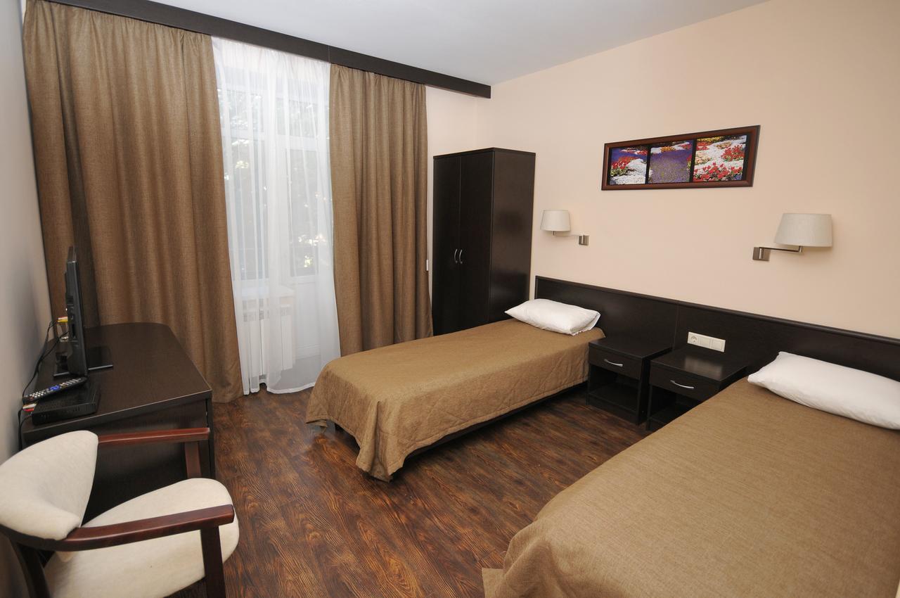 Enektur Hotel Guzeripl' Room photo